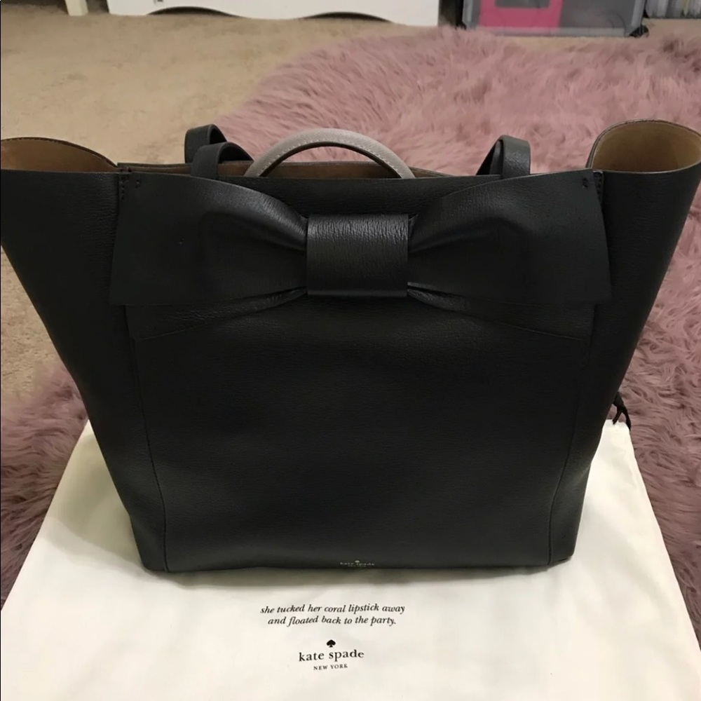 Kate Spade 🍀❤️ - Picture 2 of 8